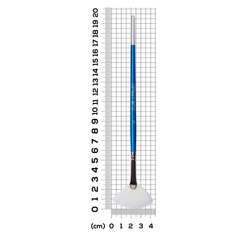 Eraldo di Paolo White Taklon Brush Fan Size 6